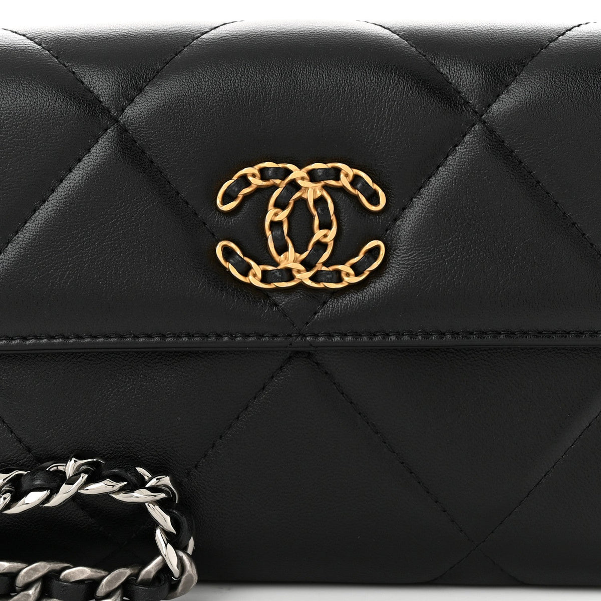 Lambskin Quilted Chanel 19 Flap Clutch Black