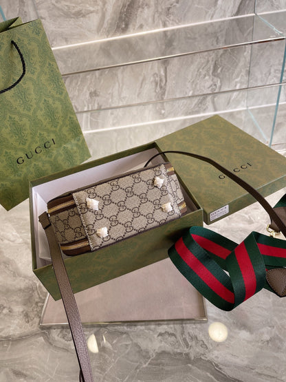 Gucci Ophidia GG mini round Shoulder bag women