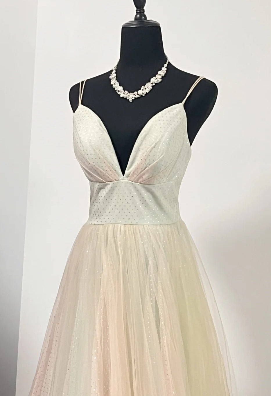 Stunning Prom Dress Spaghetti Straps Pleated Tulle Formal Gown Evening Dress Gala Dress     D5068