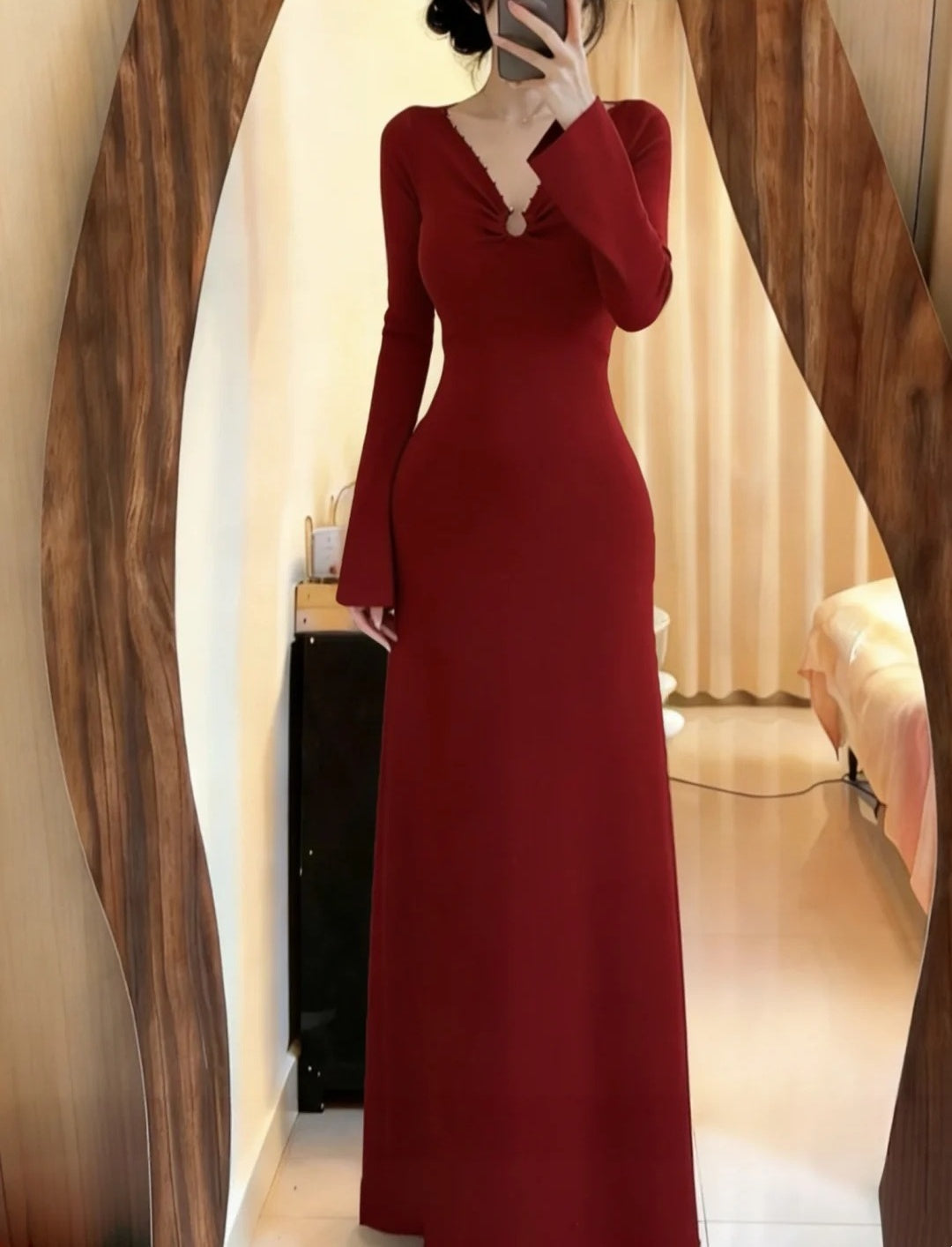 Elegant Prom Dress Red V-neck Formal Gown Evening Dress Graduation Dress     D5073