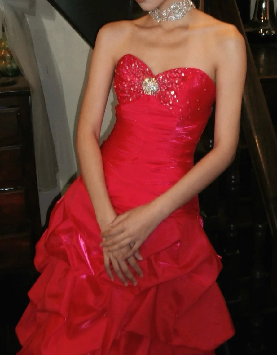 Stunning Prom Dress Red Sweetheart Pleated Gala Gown Fomal Evening Dress Graduation Dress     D5178