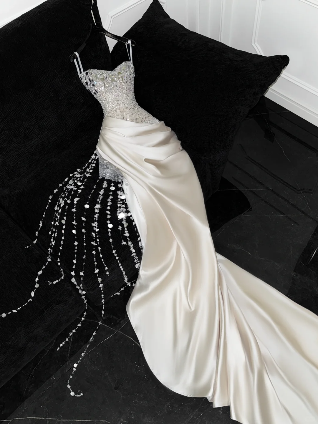 Stunning Strapless Sheath Satin Beaded Long Evening Party Dress Birthday Outfits, D980