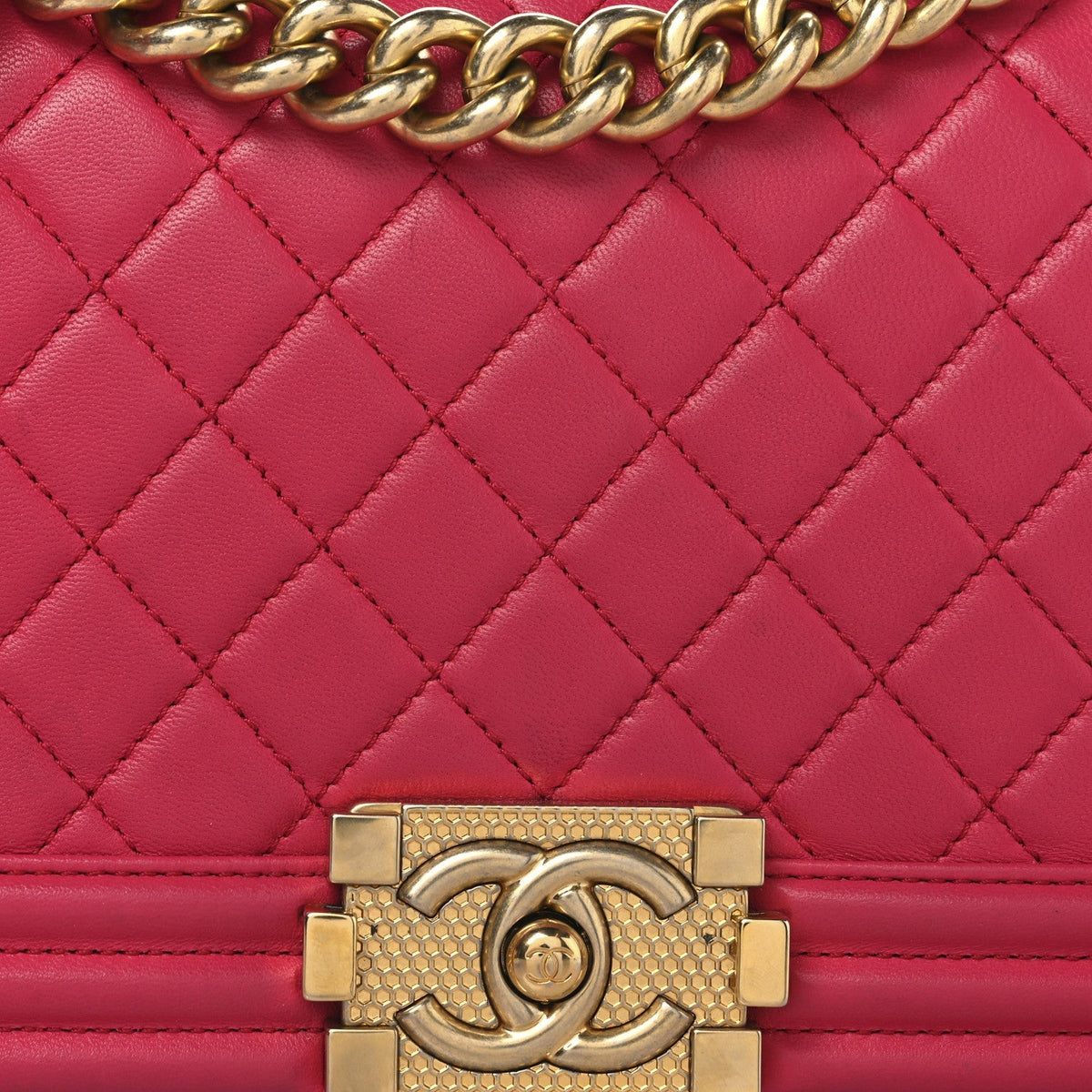 Lambskin Quilted Medium Boy Flap Fuchsia