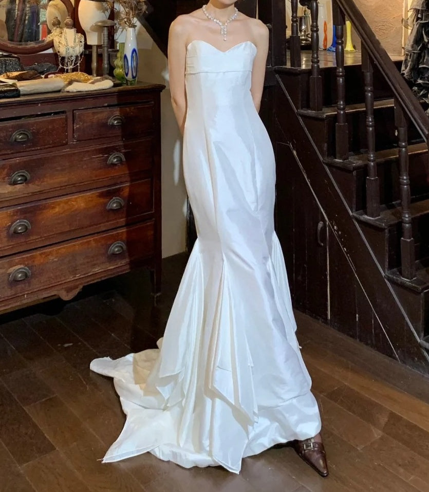 Vintage 90s Wedding Dress Satin White Sweetheart Mermaid Wedding Dress for Garden Wedding  D5229