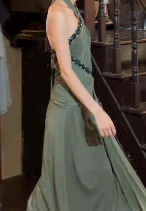 Vintage 50s Prom Dress Halter Pleated Gala Gown Evening Dress    D5267