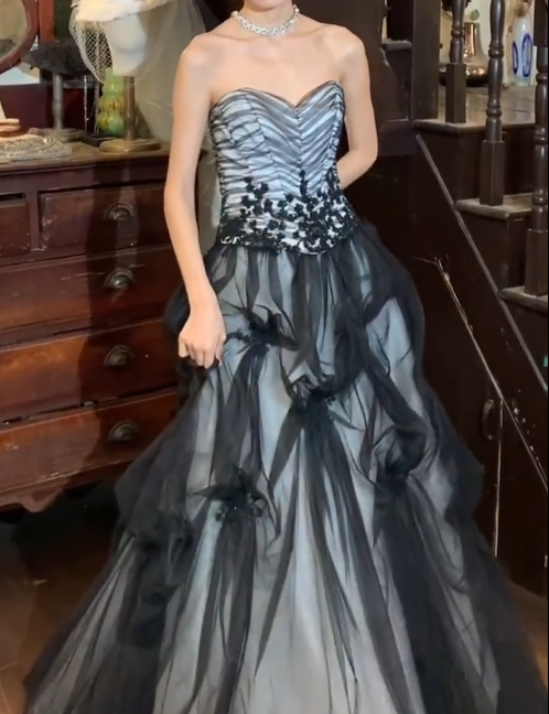 Stunning Prom Dress A Line Sweetheart Tulle Pleated Gala Gown Evening Dress    D5273