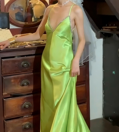 Beauty 90s Prom Dress V-neck Backless Gala Gown Evening Dress   D5313