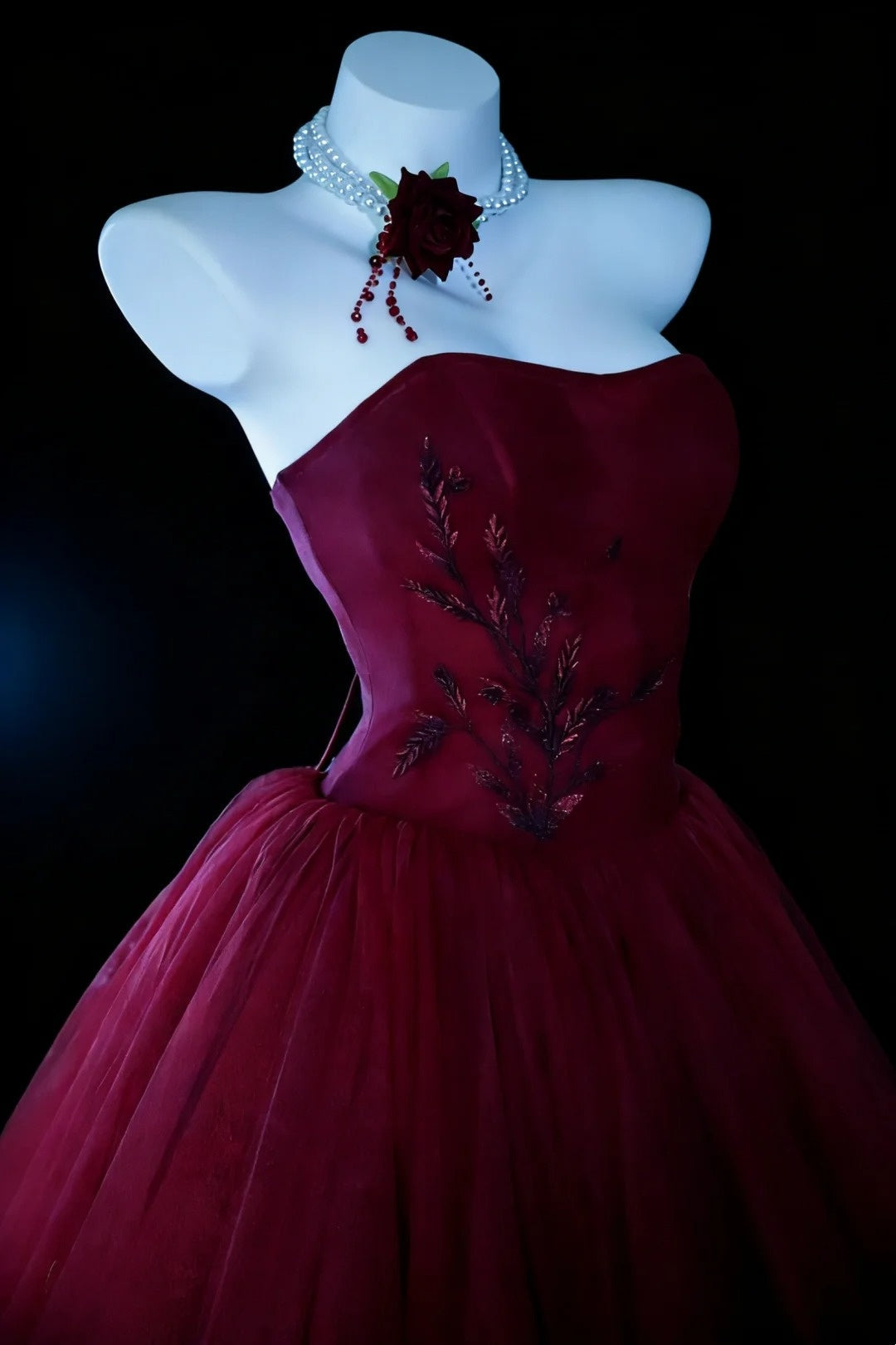 Charming Ball Gown Wine Red Strapless Tulle Pleated Evening Dress Quniceanera Dress Birthday Prom Gown       D5408