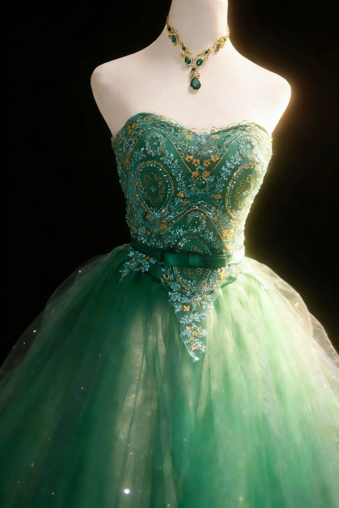 Gorgeous Ball Gown Strapsless Tulle Evening Dress Quinceanera Dress Birthday Prom Gown       D5418