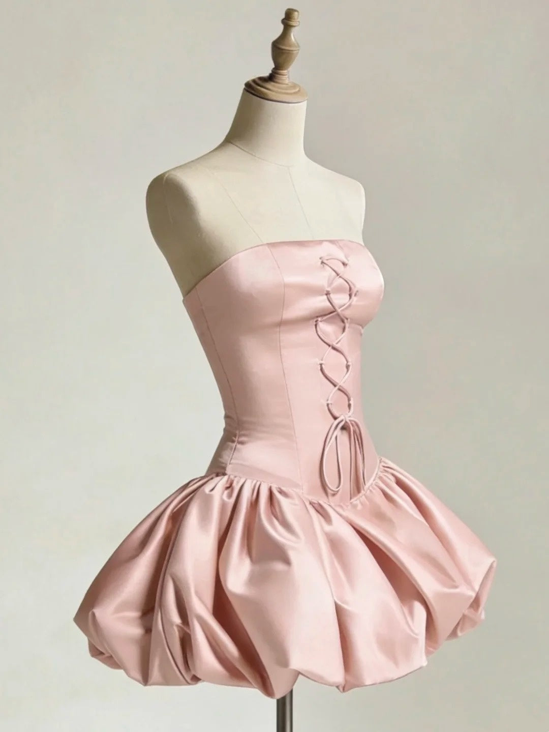 Charming Homecoming Dress Pink Strapless Pleated Short Prom Dress Back to School Outfits Party Dress  D5450