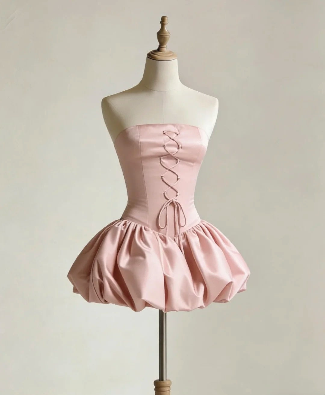 Charming Homecoming Dress Pink Strapless Pleated Short Prom Dress Back to School Outfits Party Dress  D5450