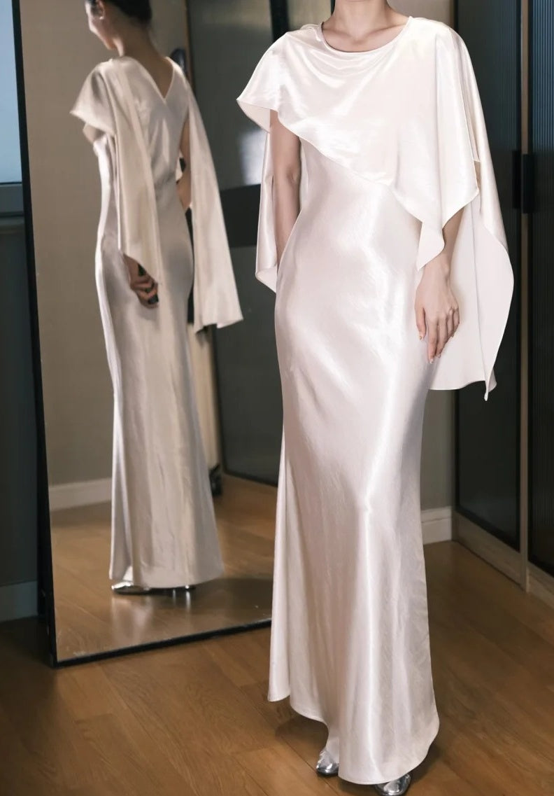 Elegant Prom Dress Satin White Crew Neck Pleated Gala Dress Evening Dress       D5487