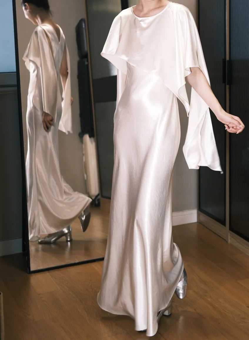 Elegant Prom Dress Satin White Crew Neck Pleated Gala Dress Evening Dress       D5487