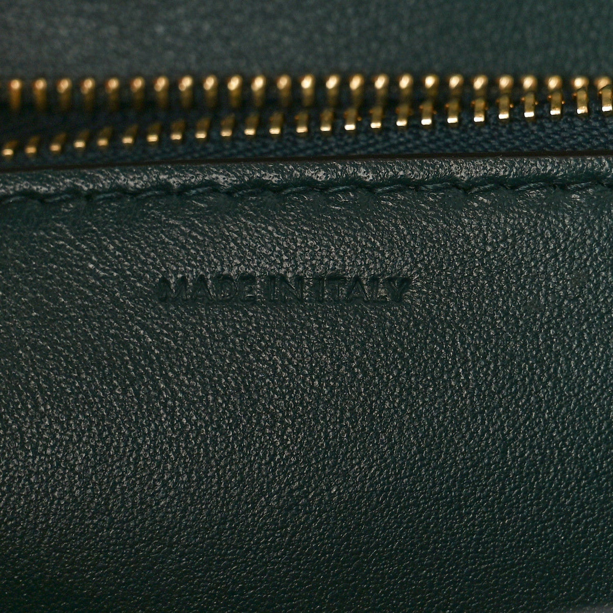 Box Calfskin Classic Box Medium Flap Bag Amazone