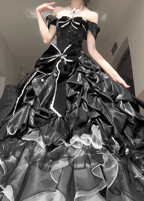 Stunning Ball Gown Off the Shoulder Appliuqes Bow Black Ombre Organza Satin Graduation Ball Gown 18th Birthday Dress SH4985