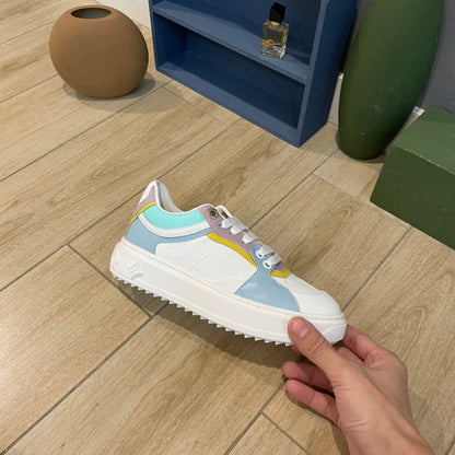 LUV WOMEN’S SNEAKER
