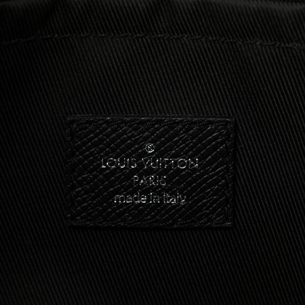 Taiga Monogram Eclipse Outdoor Messenger Black