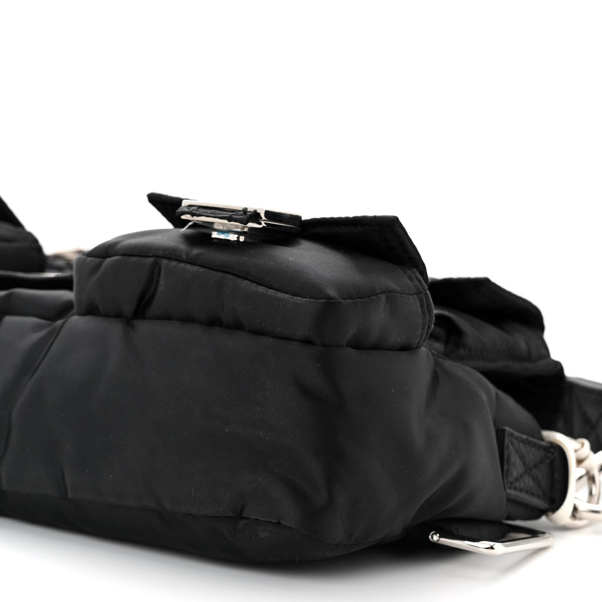 Econyl Cuoio Romano Multipocket Baguette Black