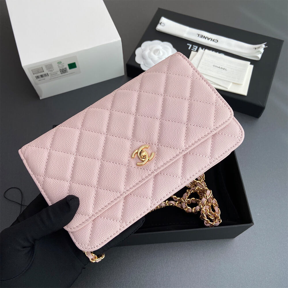 CHANEL Classic Wallet On Chain