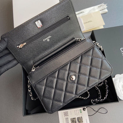 CHANEL Classic Wallet On Chain