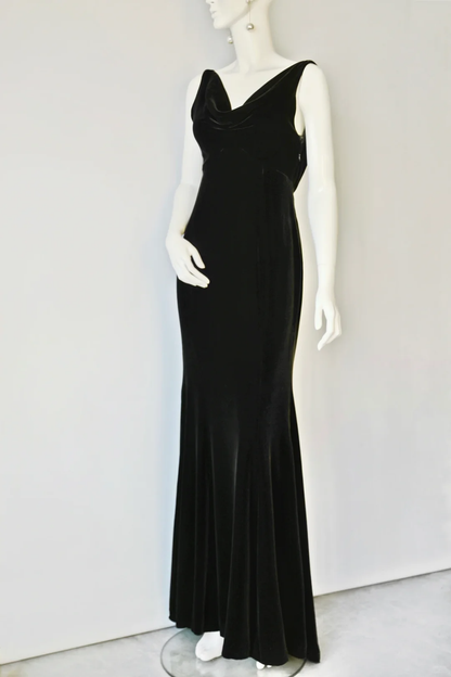 Vintage Classic Black Mermaid Straps Velvet Open Back Prom Dress Evening Dress SH5130