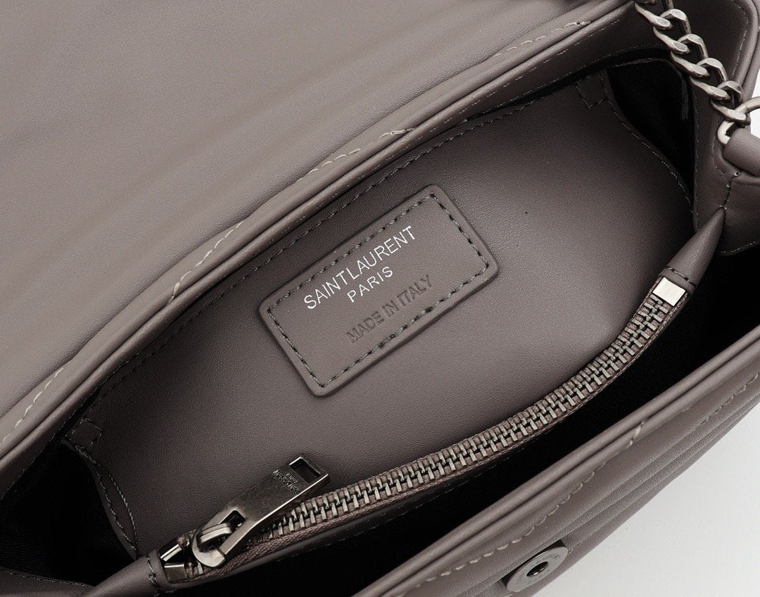 Saint Laurent Loulou