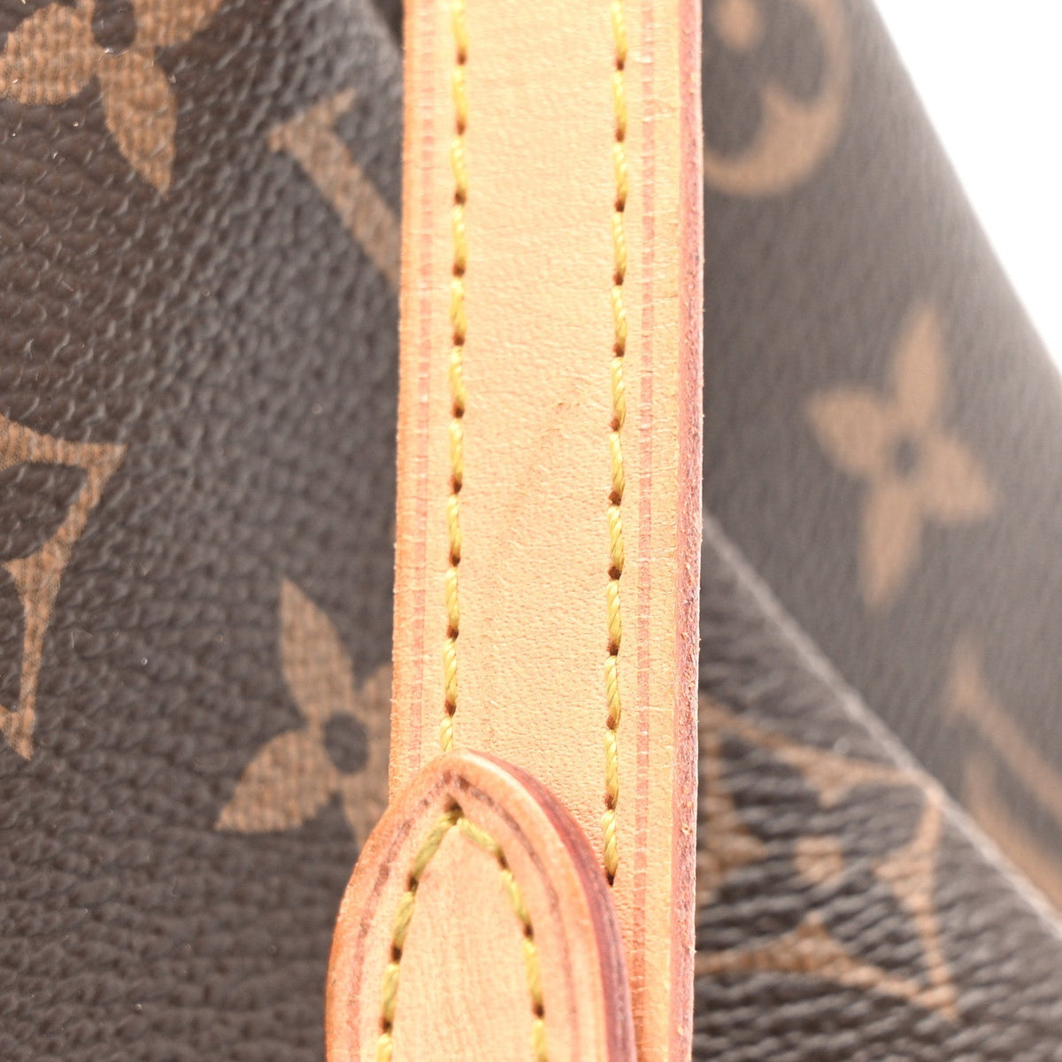 Monogram Rivoli MM