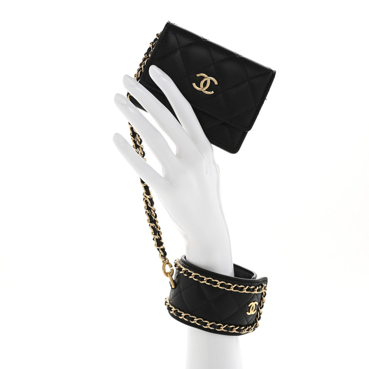Lambskin Quilted Flap Card Holder With Cuff Black