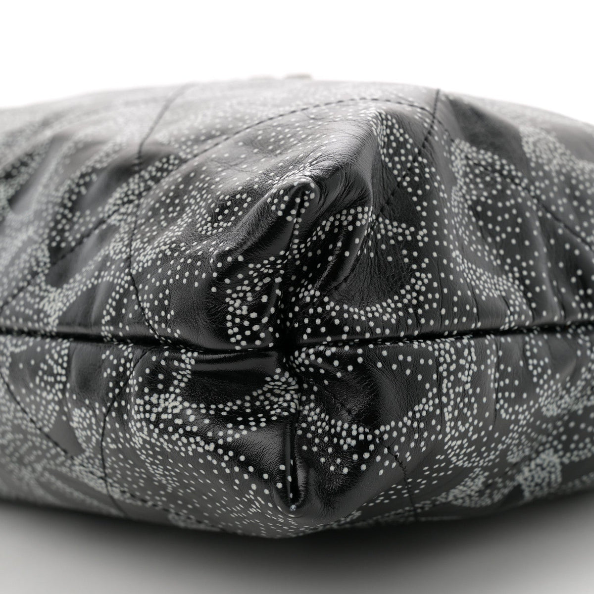 Printed Calfskin Quilted Chanel 22 Black