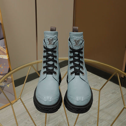 Premium LUV BOOTS 037