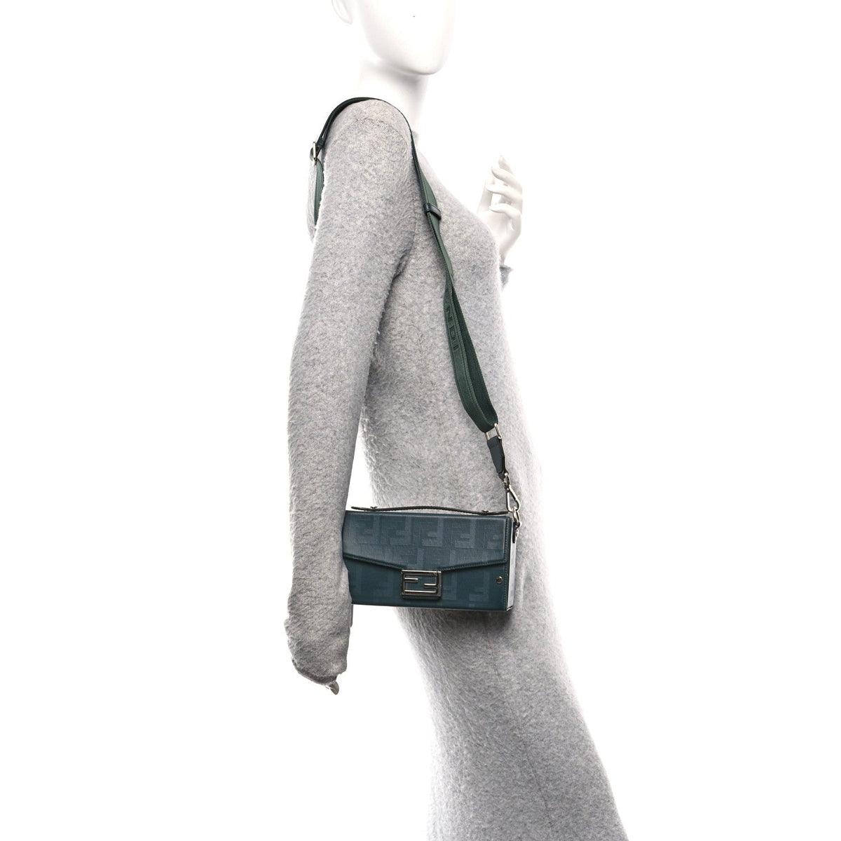 Vitello King FF Lines Embossed Baguette Soft Trunk Verde Inglese
