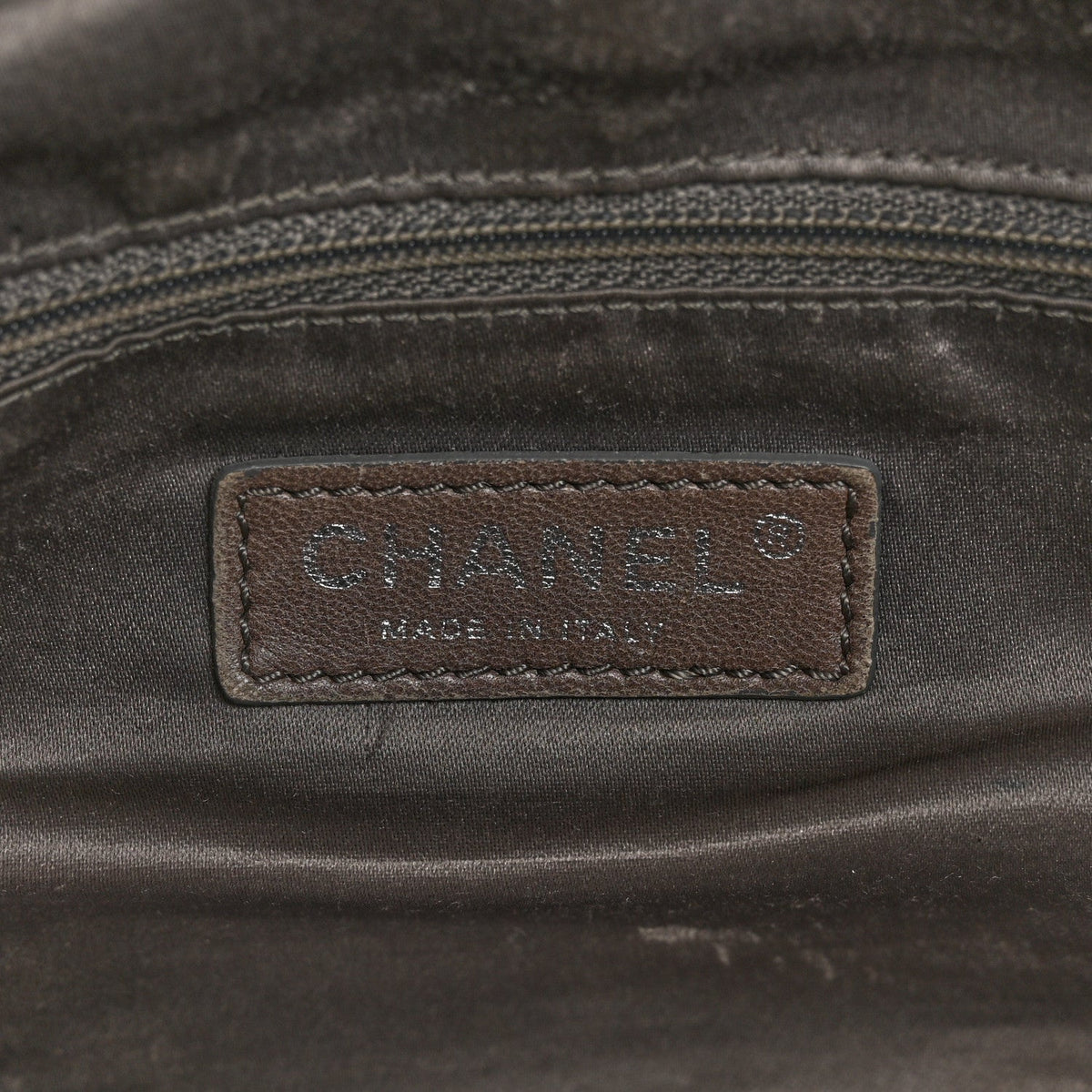 Calfskin Bubble Quilt Bowler Black