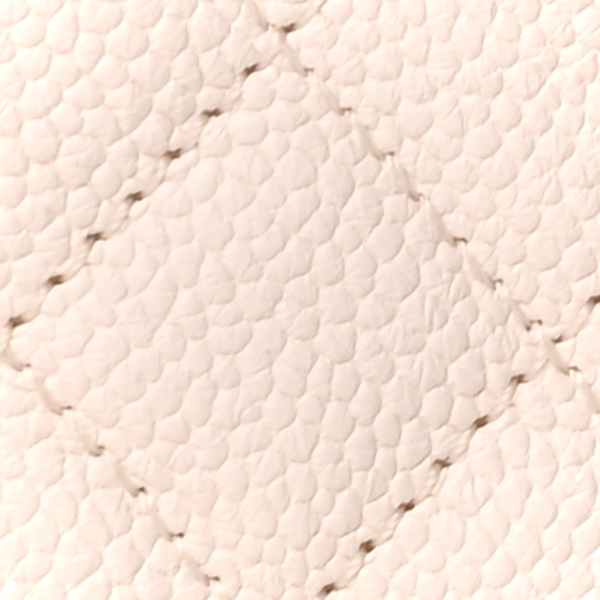 Caviar Quilted Medium Boy Flap Ivory