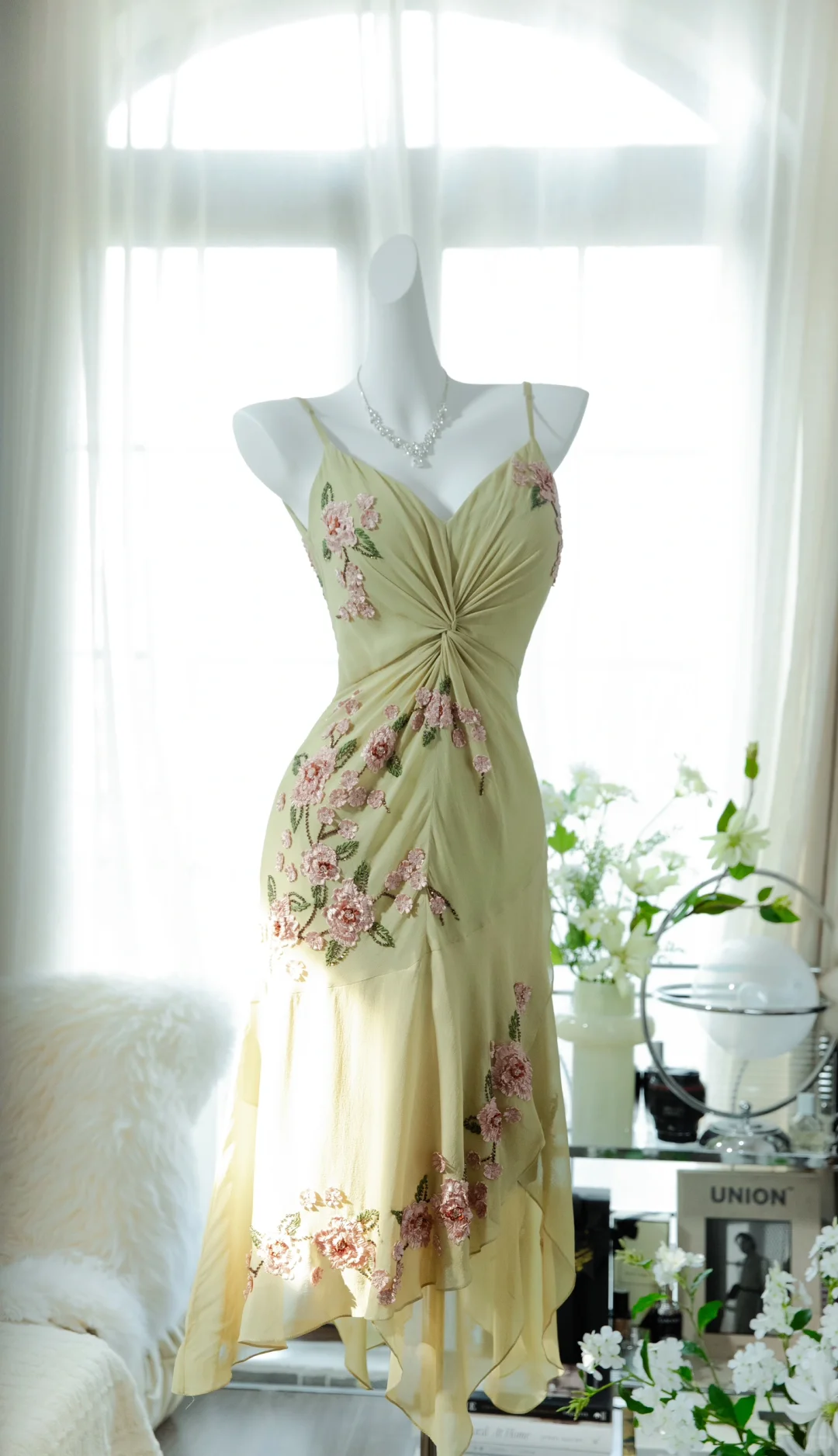 Vintage Light Green Spaghetti Strap Floral Design A-line Romantic Chiffon Evening Dress Prom Dress D1504
