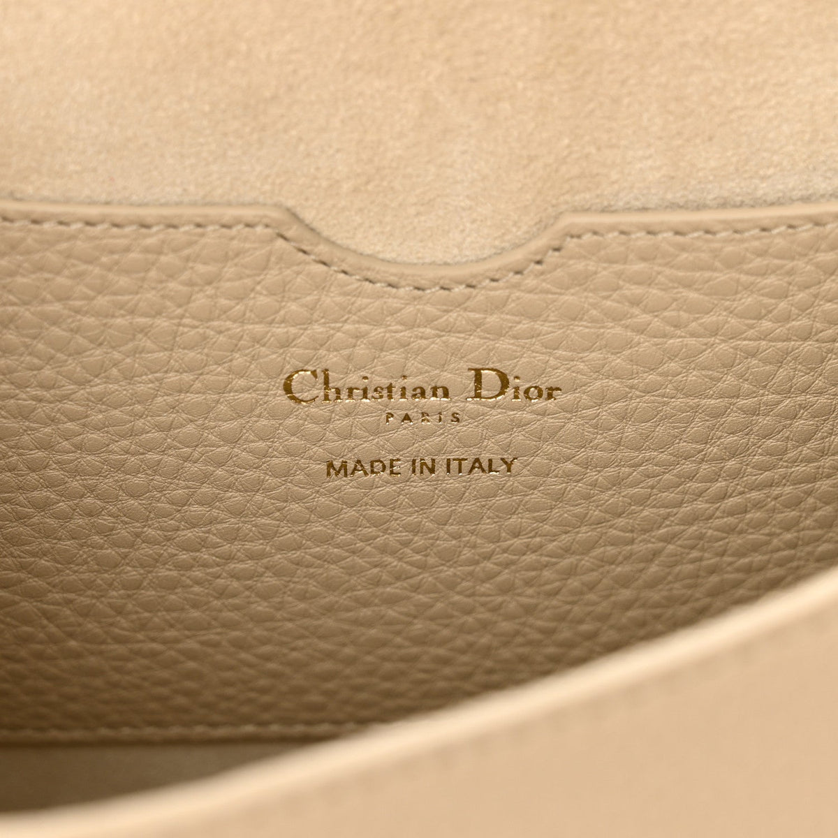 Grained Calfskin Large Bobby Flap Warm Taupe