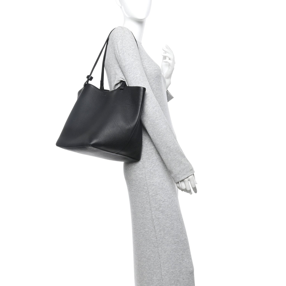 Grained Calfskin Park Tote Three Black
