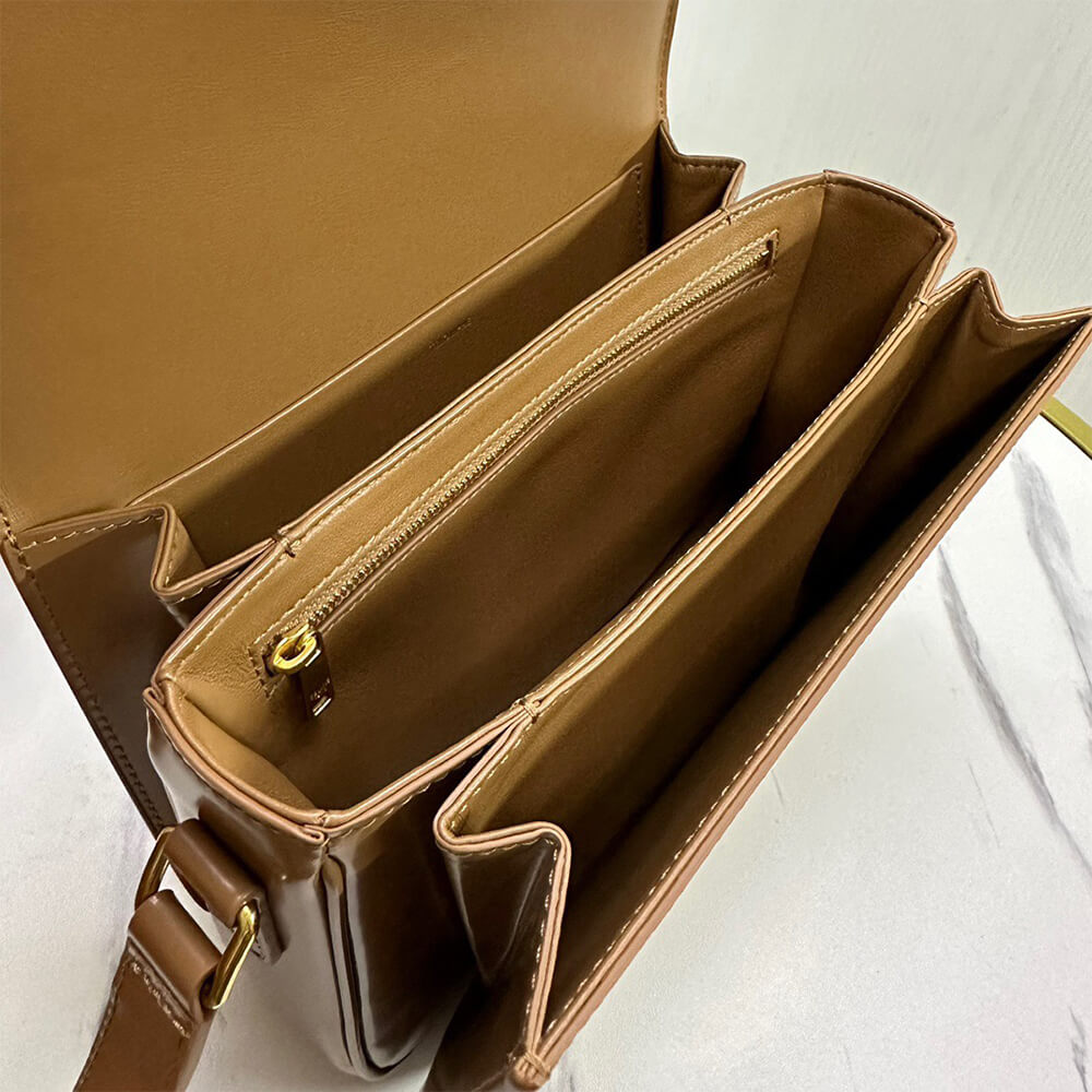 CELINE CLASSIQUE TRIOMPHE BAG in shiny calfskin
