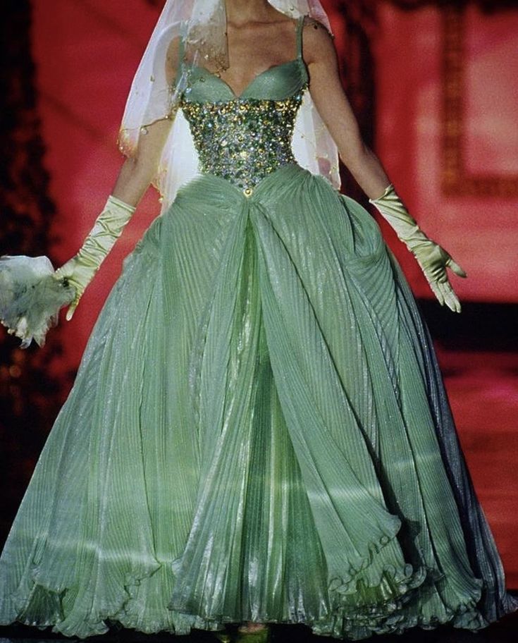 Vintage Ball Gown A Line Spaghetti Strap Beaded Pleated Green Tulle Party Dress Evening Dress SH2849