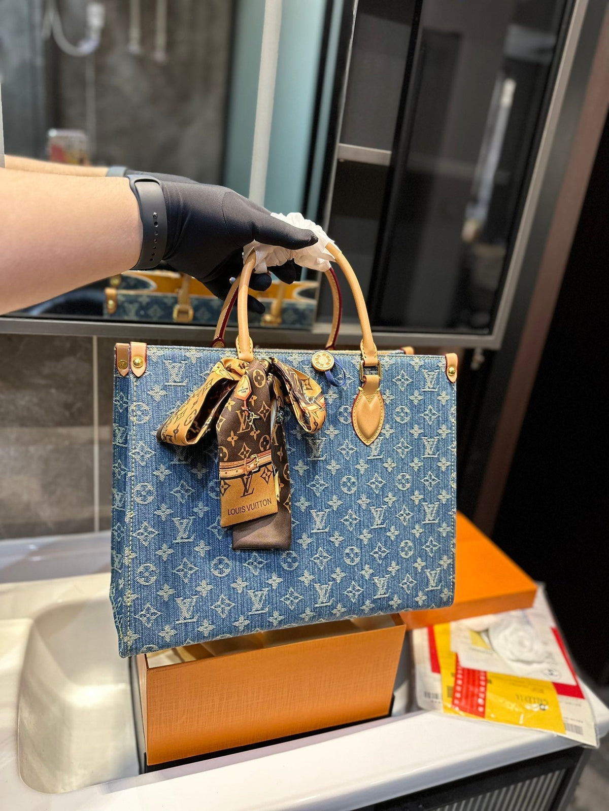 New LV Remix OnTheGo MM
