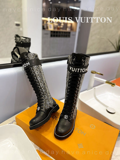Premium LUV BOOTS 030