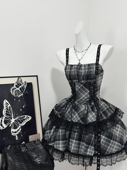 Vintage Black Plaid Design A-line Mini 15th Birthday Party Dress Tiered Homecoming Dress D1522