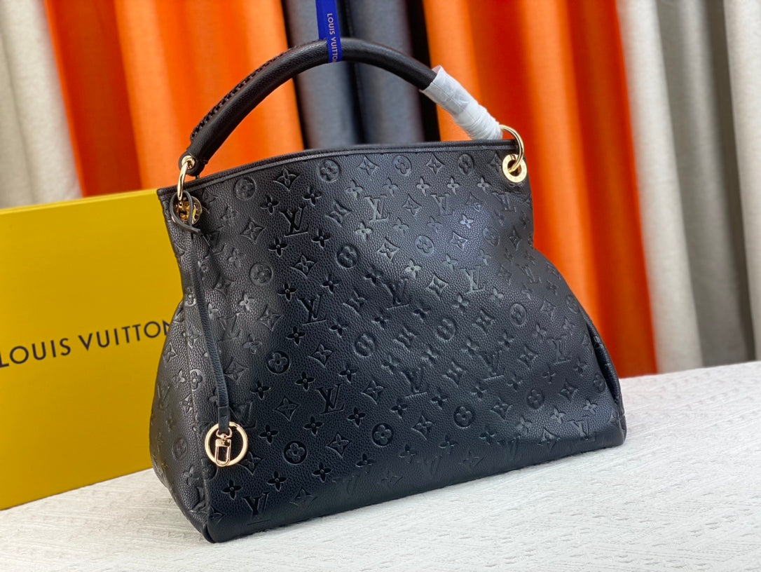 Louis Vuitton Artsy
