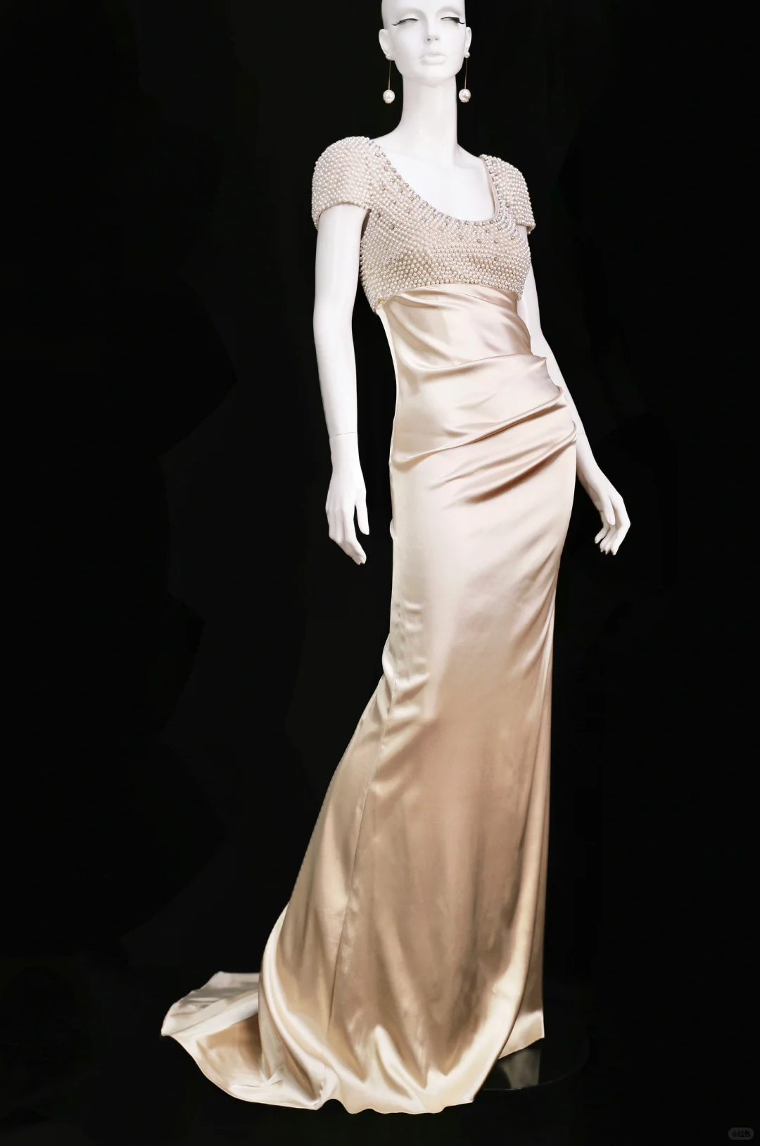 Vintage Champagne A Line Exquisite Pearls Satin Prom Dress Evening Dress SH5132