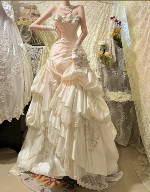 Vintage Ivory A Line Strapless 3D Floral Layered Satin Wedding Dress Prom Dress SH5881