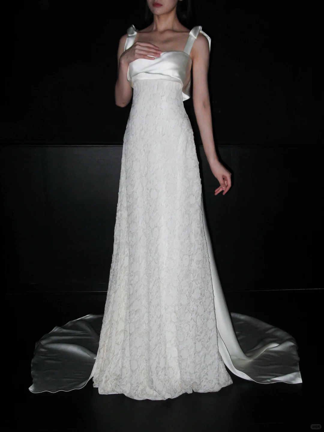 Sweety Bow A Line Straps White Lace Satin Long Wedding Dress SH5975