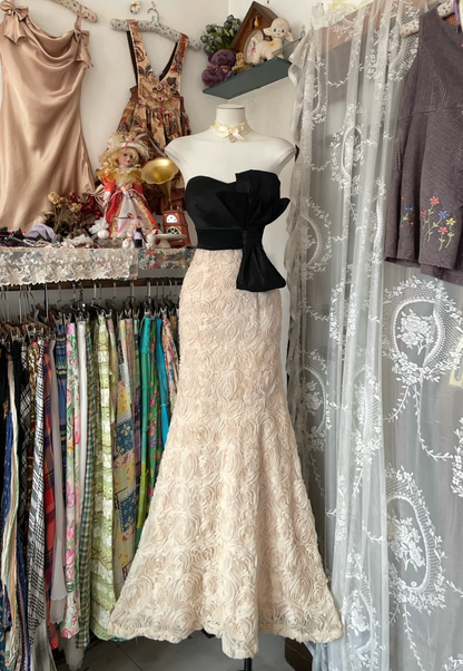 Unique Vintage Mermaid Apricot Rose Black Satin Graduation Prom Dress SH5379