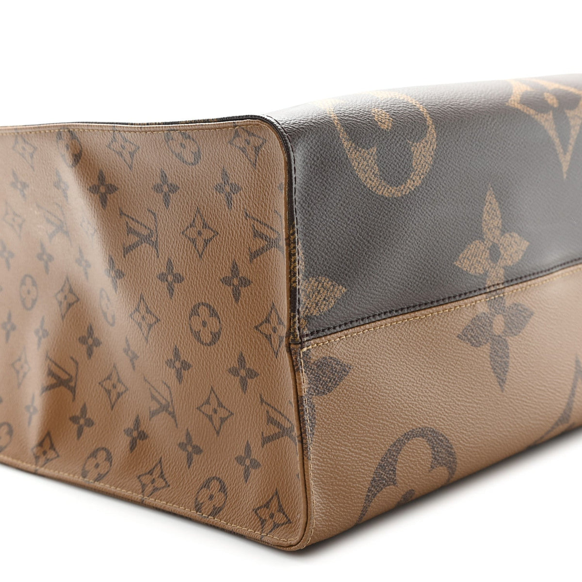 Reverse Monogram Giant Onthego GM