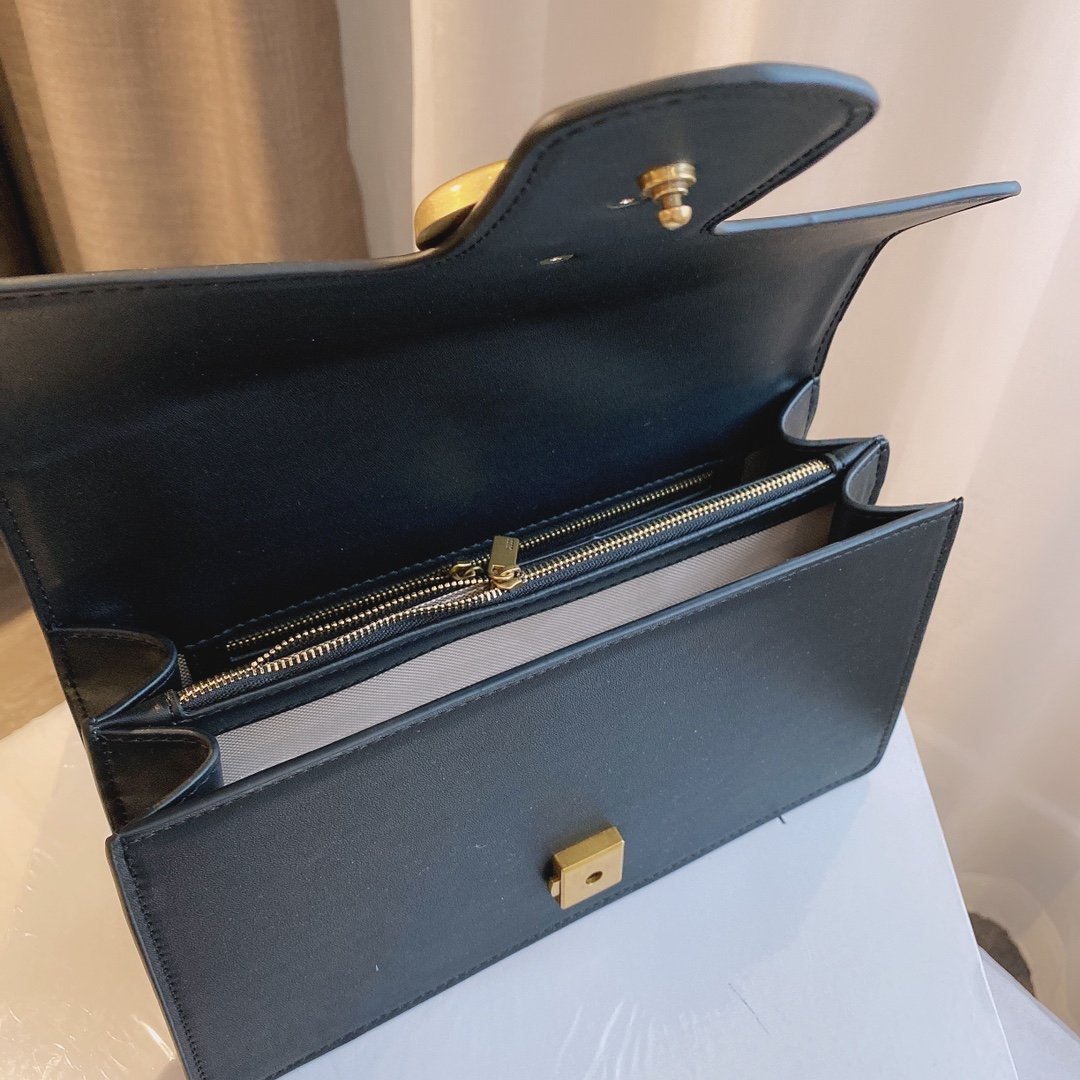 Gucci GG Marmont