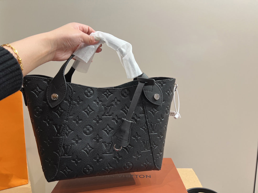 Louis Vuitton Blossom MM Tote Bag ‘Black’