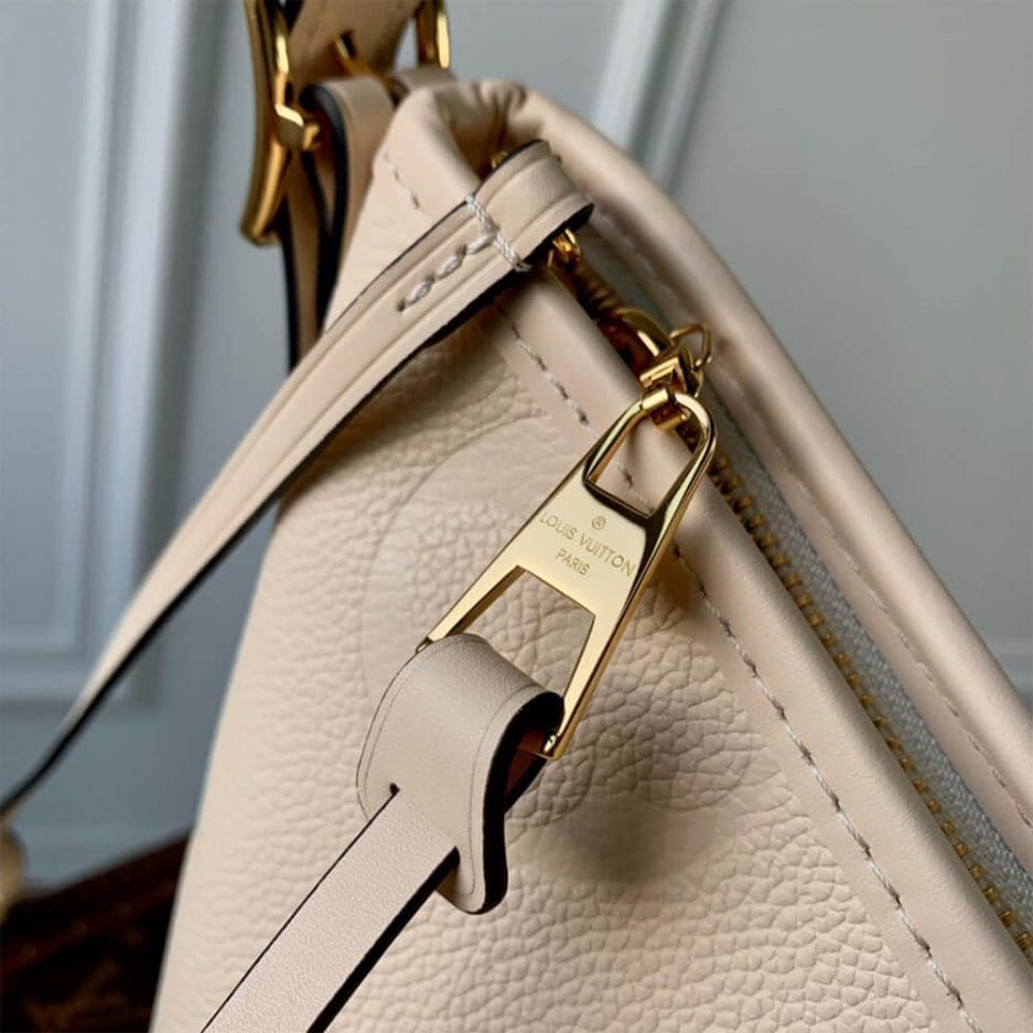 Louis Vuitton CARRYALL PM – EXCLUSIVELY ONLINE  M46293